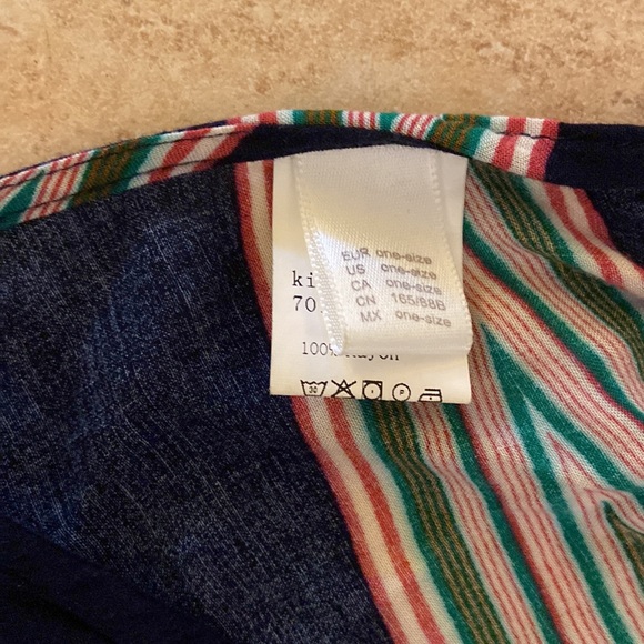 Kimono - Picture 3 of 3